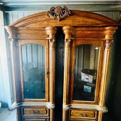 China Cabinet 