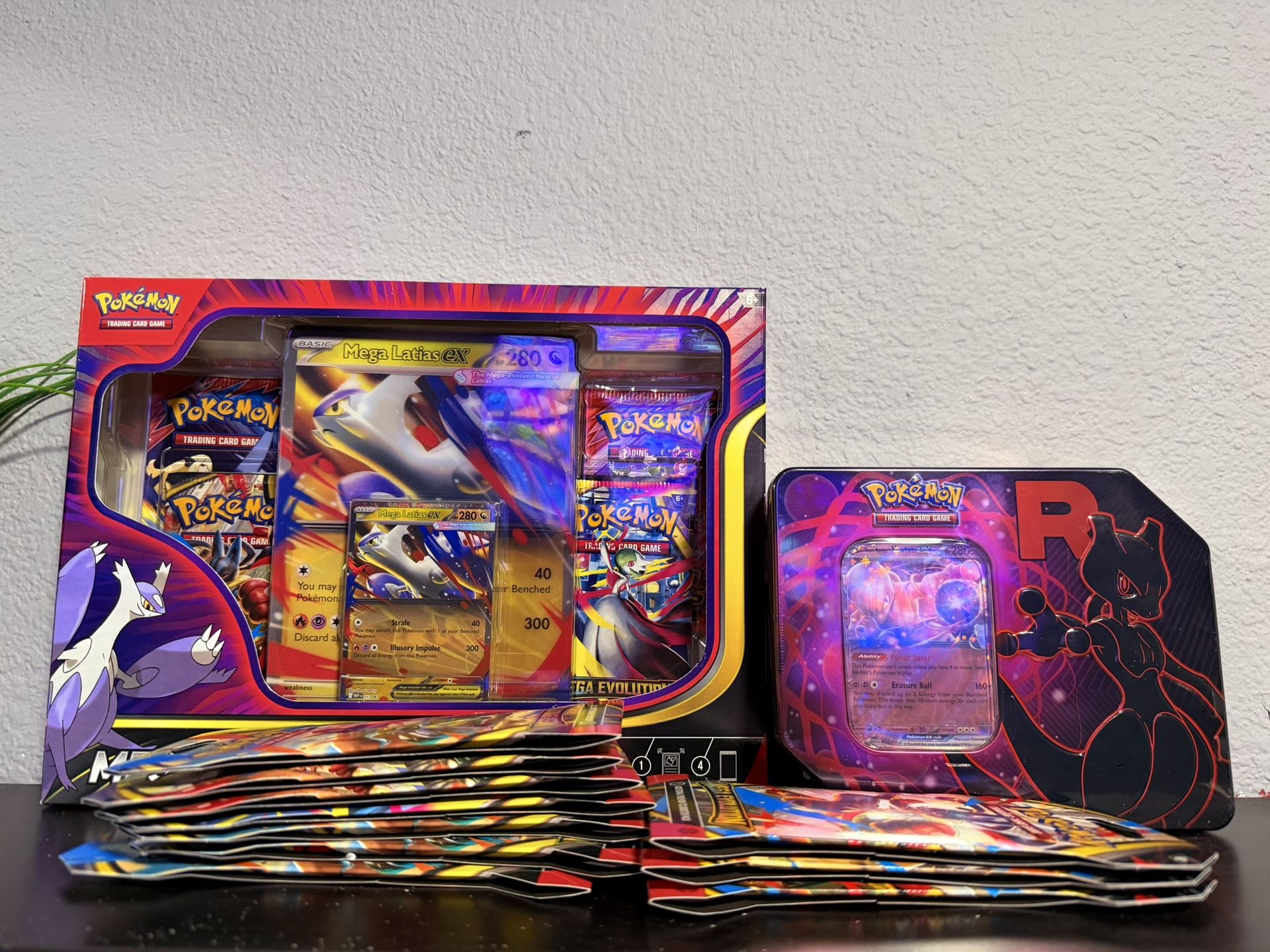 Pokémon Mega Latias ex Box & Mega Evolution Booster pack