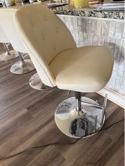 White Stools (4)