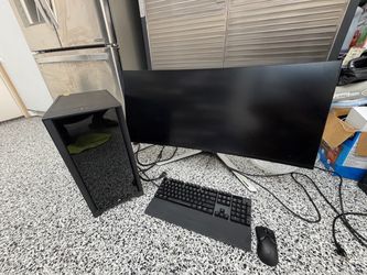 ALIENWARE  GAMING COMPUTER