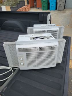Frigidaire 5,000 BTU Window Air Conditioner for Small Rooms, Dial Controls, Quiet Efficient Cooling, Easy Installation