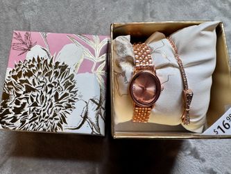 Jewelry, necklace, watch set with bracelet
