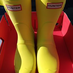 Women's Hunter RAIN Boots Size 10