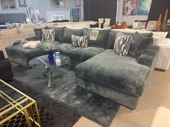 Customizable sectional set! Easy financing! 👏💜✨