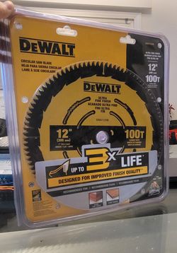 DEWALT de 12 pulgadas (modelo DWA112100) diseñada para acabados ultra finos.