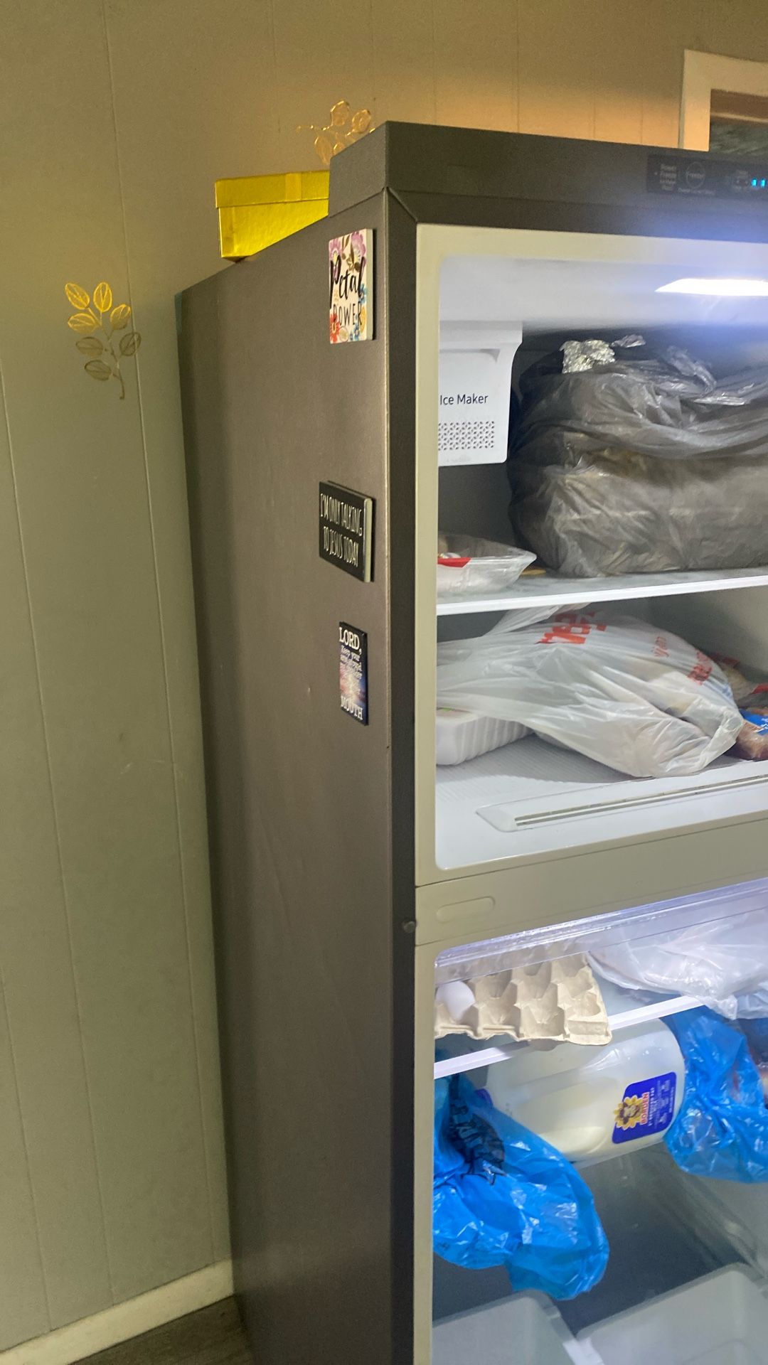 Svmsung refrigerator