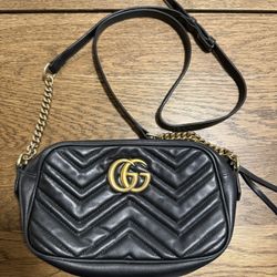 Gucci GG Marmont Small Shoulder Bag – Black Leather – Used Authentic 