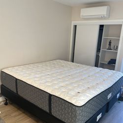 King Size Mattress And Box Spring Frame-Super CLEAN