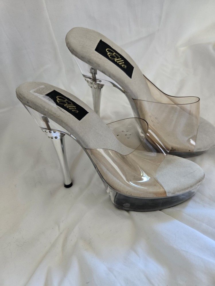 PLATFORMS ! Clear , Very Nice  SIZE 7