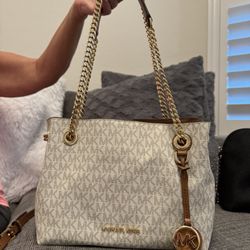 Michael Kors  Signature  Shoulder Bag With Matching Signature Wallet 
