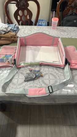Traveling table for kids car seat