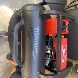 Milwaukee Air Compressor 