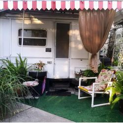 Camper