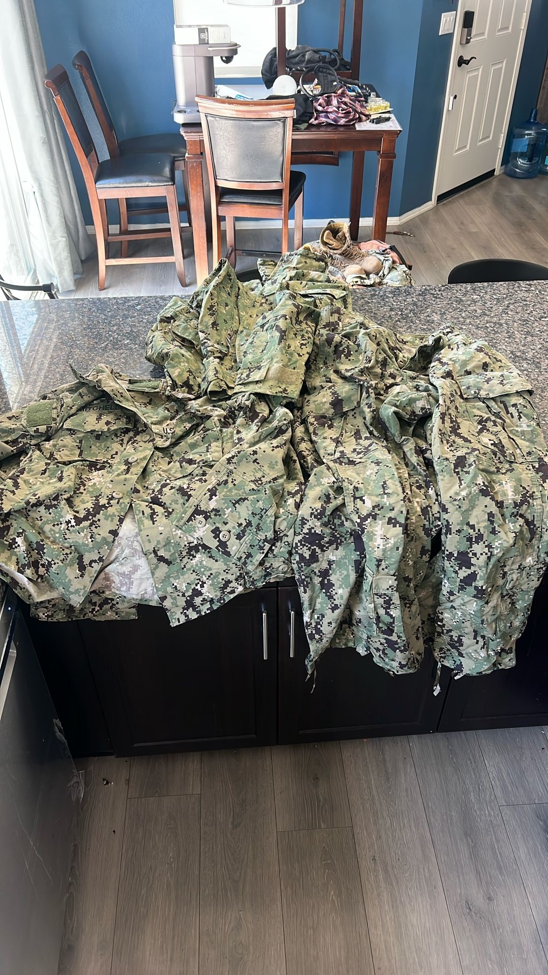 Old Navy Military Uniforms – Excellent Condition