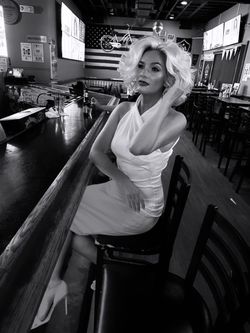Marilyn Monroe wig