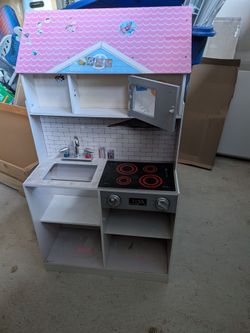 Free dollhouse