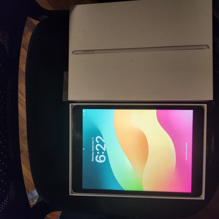 IPAD- 64BG 10th Gen