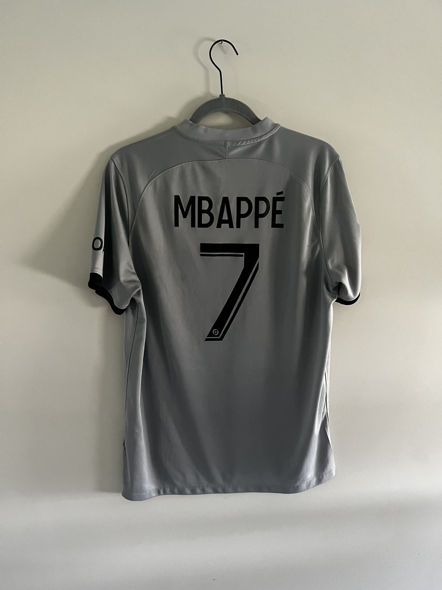 Kids kit set PSG Paris Saint Germain Mbappe#7 Soccer jersey Jerseys for  Sale in Medley, FL - OfferUp