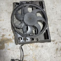 A/C Condenser Fan For 2001-2006 BMW 330i 3-Series E46 Coupe Body Single Fan