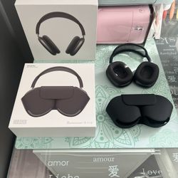 Apple AirPod Maxes Space Gray