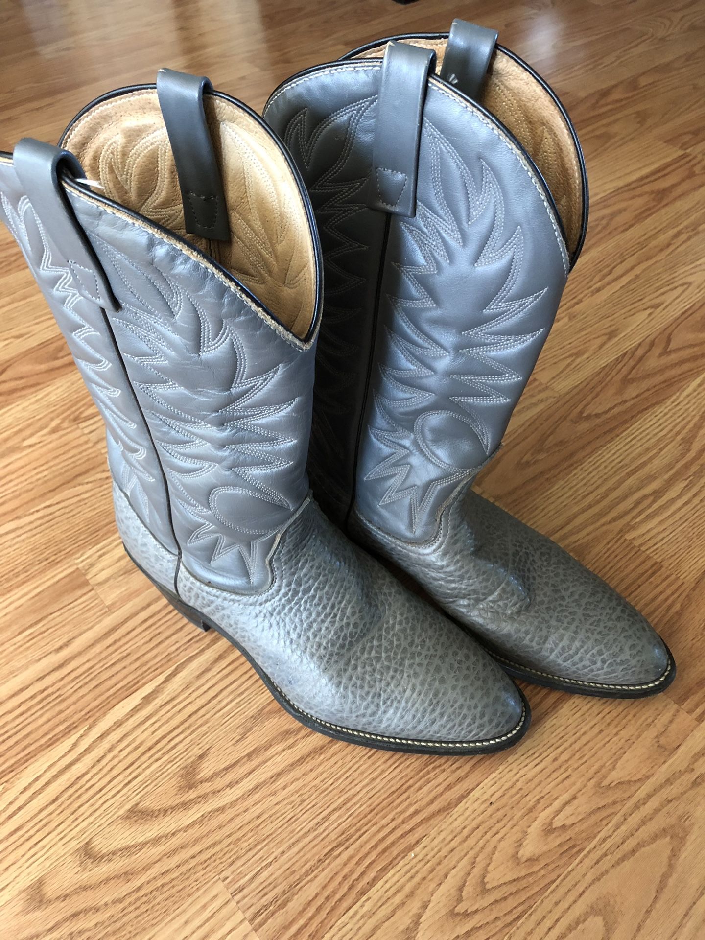 Genuine leather men’s boots