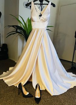 Vestido De Noche Solo $70 Hoy. Gala Dress $70 Today Only Size L