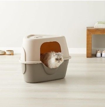 NEW Cat Litter Box With Lid