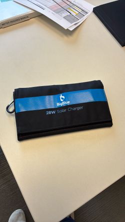 Portable Solar Charger - BigBlue (28W)