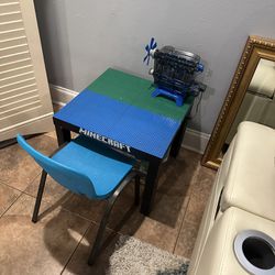 Minecraft, Legal Table And Chair