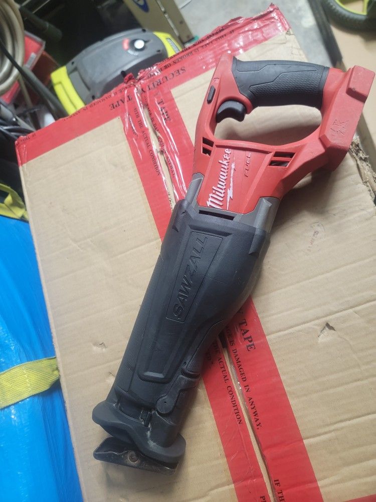 Sawzall Milwaukee Fuel TOOL ONLY 
