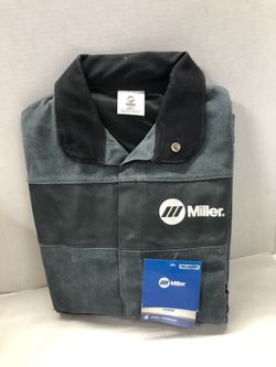 Miller Electric 273217 Flame Resistant Jacket SMALL-NWT