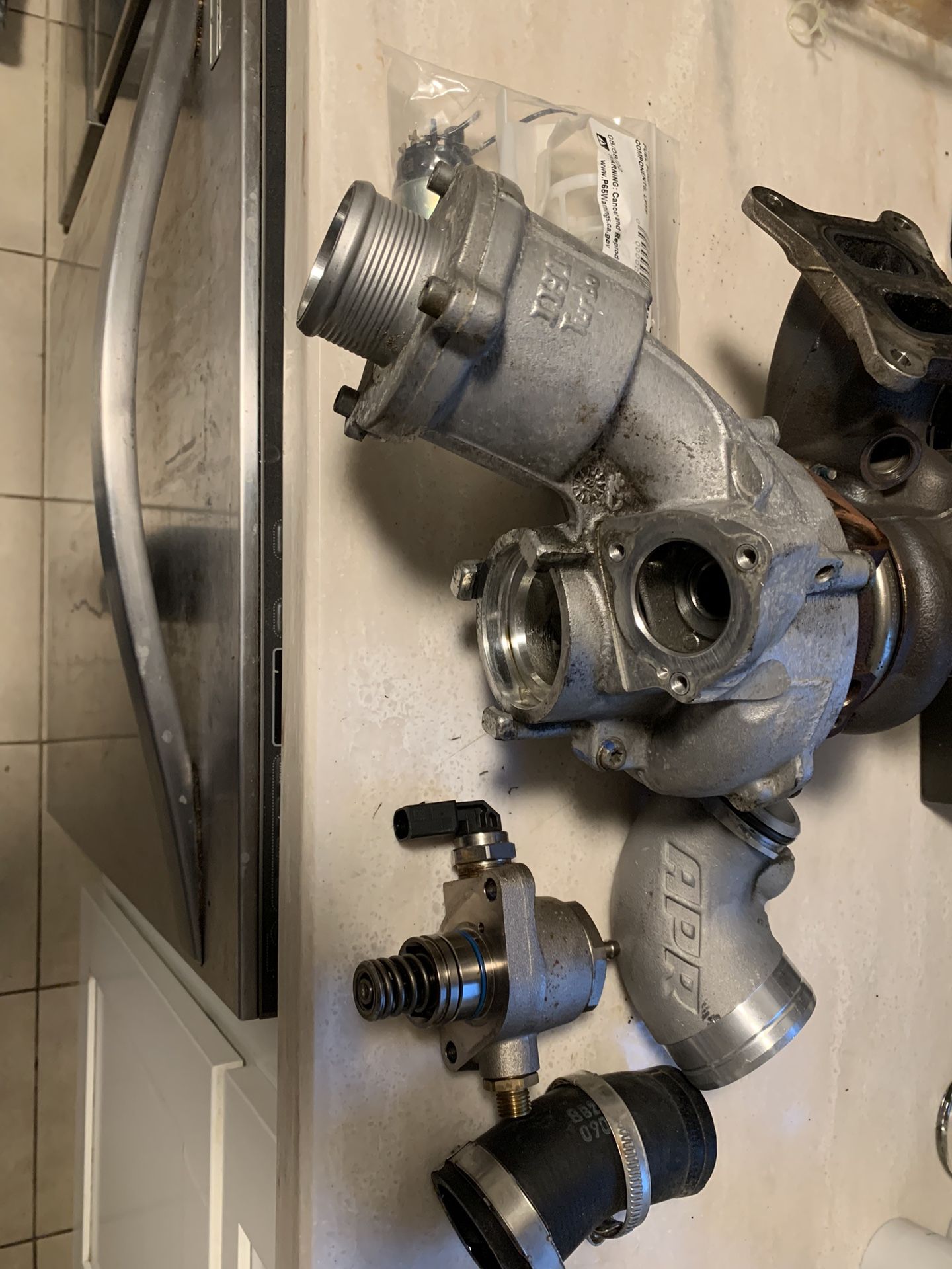 2017 Volkswagen Golf Turbo/blow Off Valve And Fuel pump 