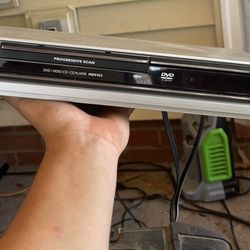 Magnabox DVD/video Cd /cd Player 