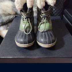 Child Sorel Winter boots Size 13