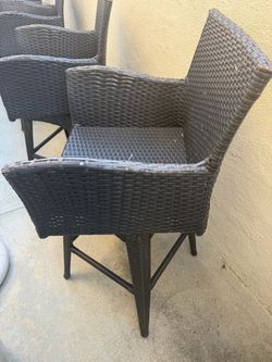 Set of 3 wicker bar stools