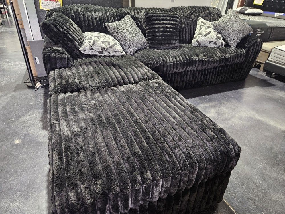 Black Midnight Madness Sectional Ottoman Combo