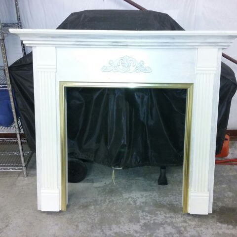 Fireplace mantel