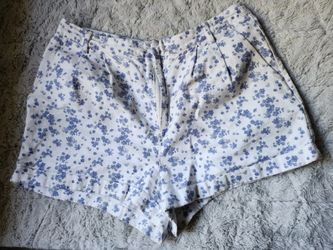 WIMANS WHITE BLUE FLORAL SHORTS