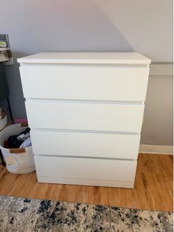 MALM IKEA dresser