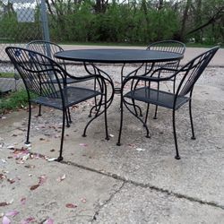 5-Piece Wrought Iron Patio Table And Chairs Set 