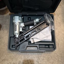 Hitachi 15 Ga Finish Nailer NT 65MA4