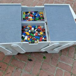 Lego Table 