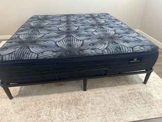 Serta King Pillowtop Mattress and Adjustable Frame