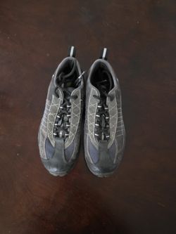 Specialized Rockhopper mountain biking cycling shoes with Shimano clips