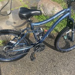 Genesis Bella “24” Mountain Bike 