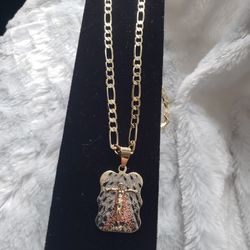Chains With Pendant 