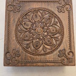 Trinket Box Like New 4.5x4.5 Inch Metal Trim