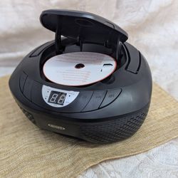 Jensen CD Player Boombox – Like New
