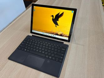 Microsoft Surface Pro 5 Cellular Core i5-7300 8GB 256GB Windows 11 Pro