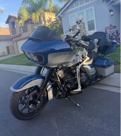 2023 Harley Road Glide special